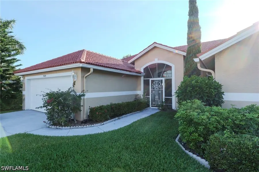 1945 E Crown Pointe Boulevard, Naples, FL 34112 - #2