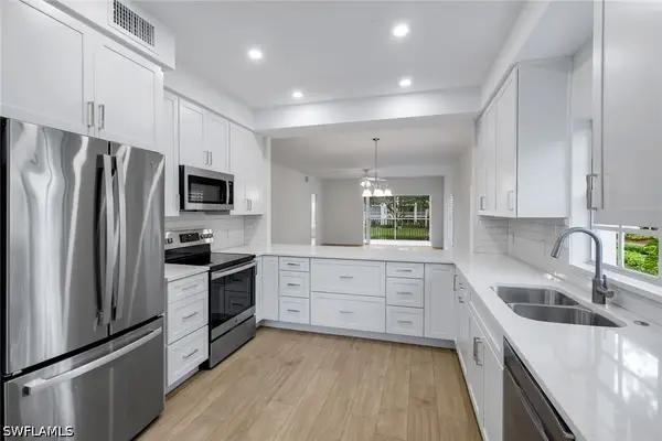 6030 Chardonnay Lane #204, Naples, FL 34119