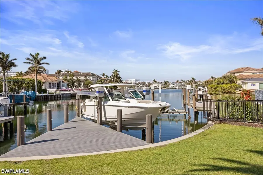 299 Mermaids Bight, Naples, FL 34103 - #2