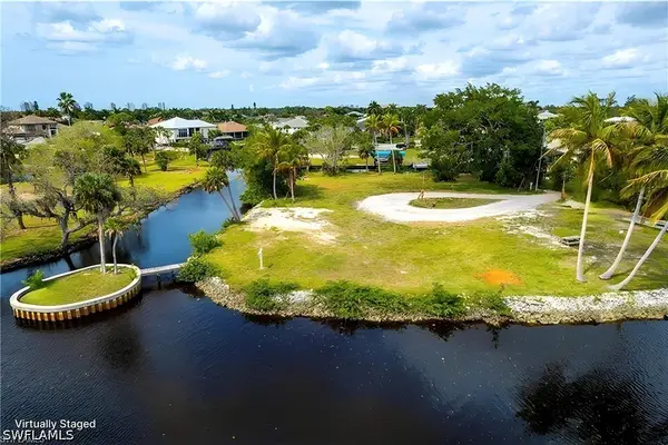 27211 Del Lane, Bonita Springs, FL 34135