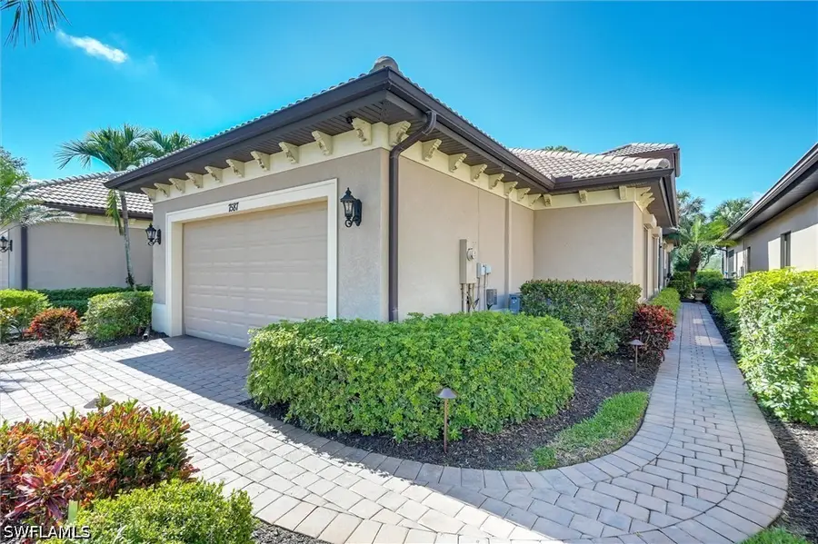 7587 Moorgate Point Way, Naples, FL 34113 - #2