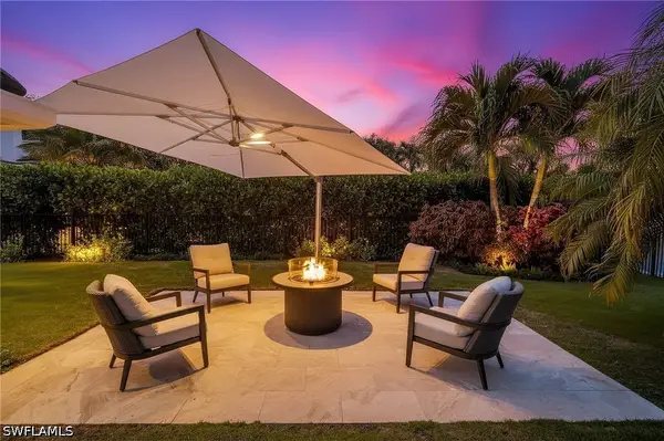 805 Lake Vista Court, Naples, FL 34108