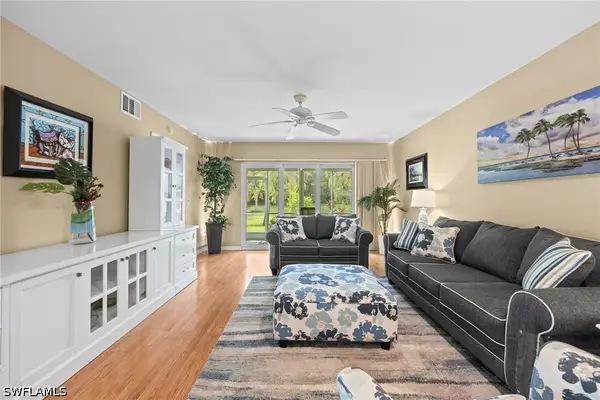 257 Robin Hood Circle #101, Naples, FL 34104