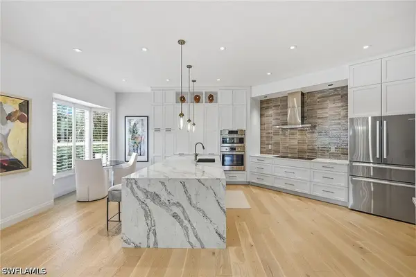 1835 Les Chateaux Boulevard #204, Naples, FL 34109