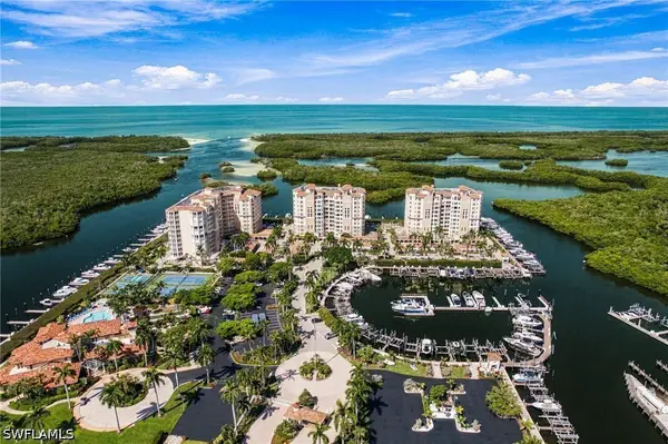 425 Dockside Drive #703, Naples, FL 34110
