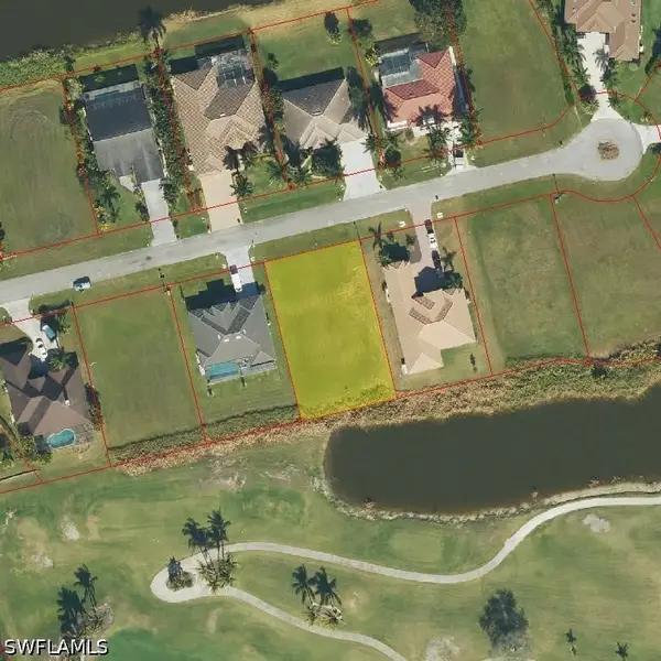18024 Greenwood Drive, Naples, FL 34114