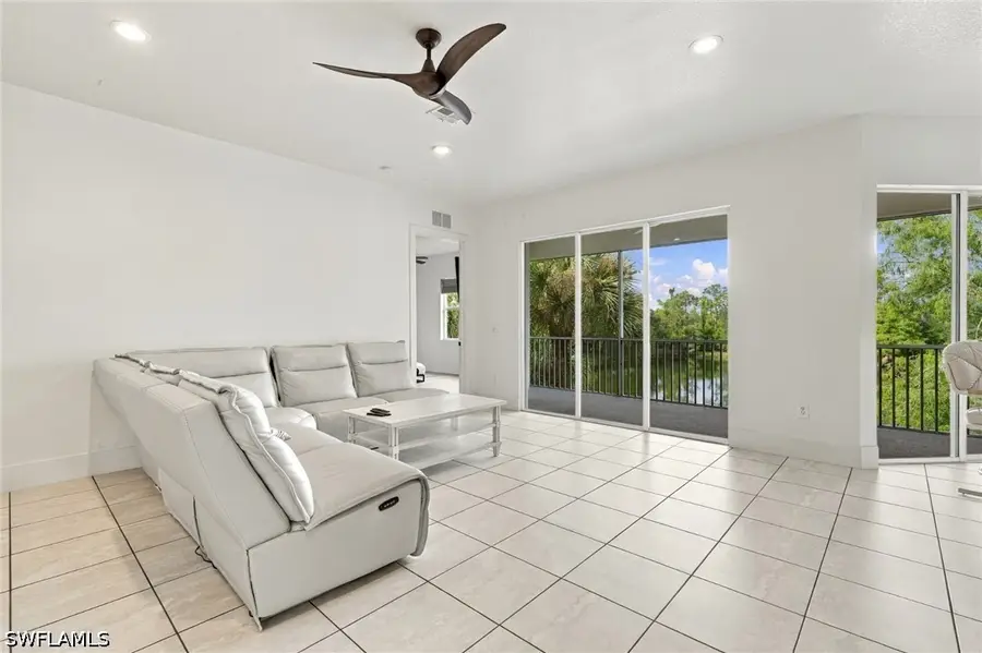 6060 Jonathans Bay Circle #402, Fort Myers, FL 33908 - #3