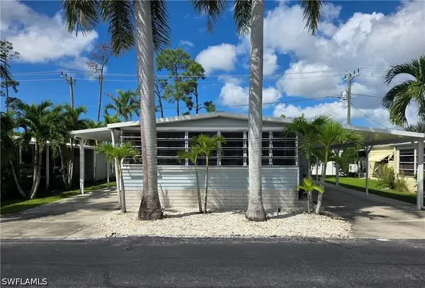 9 Navajo Trail, Naples, FL 34113