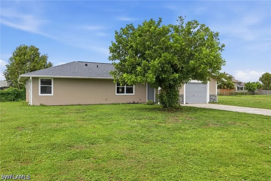 112 NE 10th Avenue, Cape Coral, FL 33909 - #3