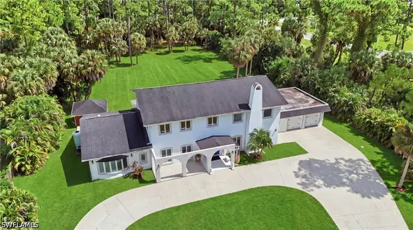 130 1st Street Nw, Naples, FL 34120