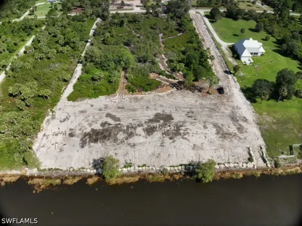 Address Withheld By Seller, Naples, FL 34120