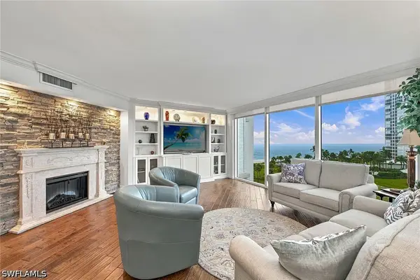 4401 Gulf Shore Boulevard N #B802, Naples, FL 34103