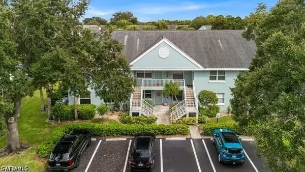 101 Wading Bird Circle #202, Naples, FL 34110