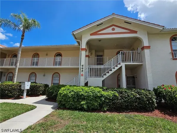668 Mardel Court #807, Naples, FL 34104