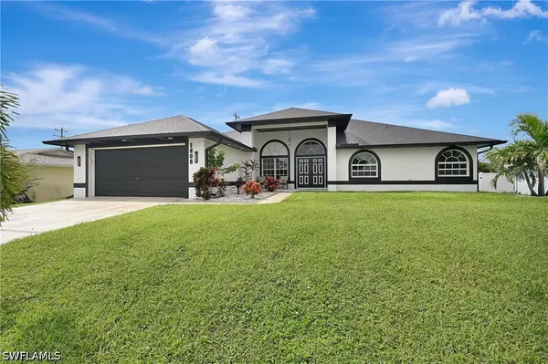 1806 NE 16th Place, Cape Coral, FL 33909