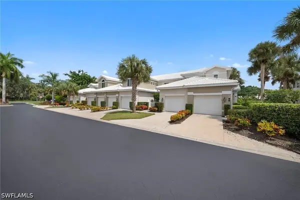 4610 Hawks Nest Drive #104, Naples, FL 34114