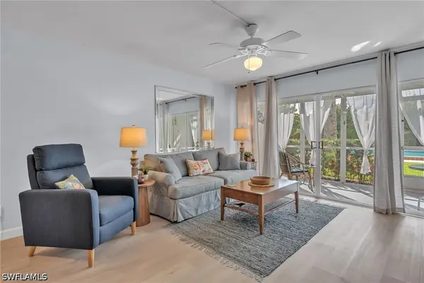 2064 Alamanda Drive #7, Naples, FL 34102