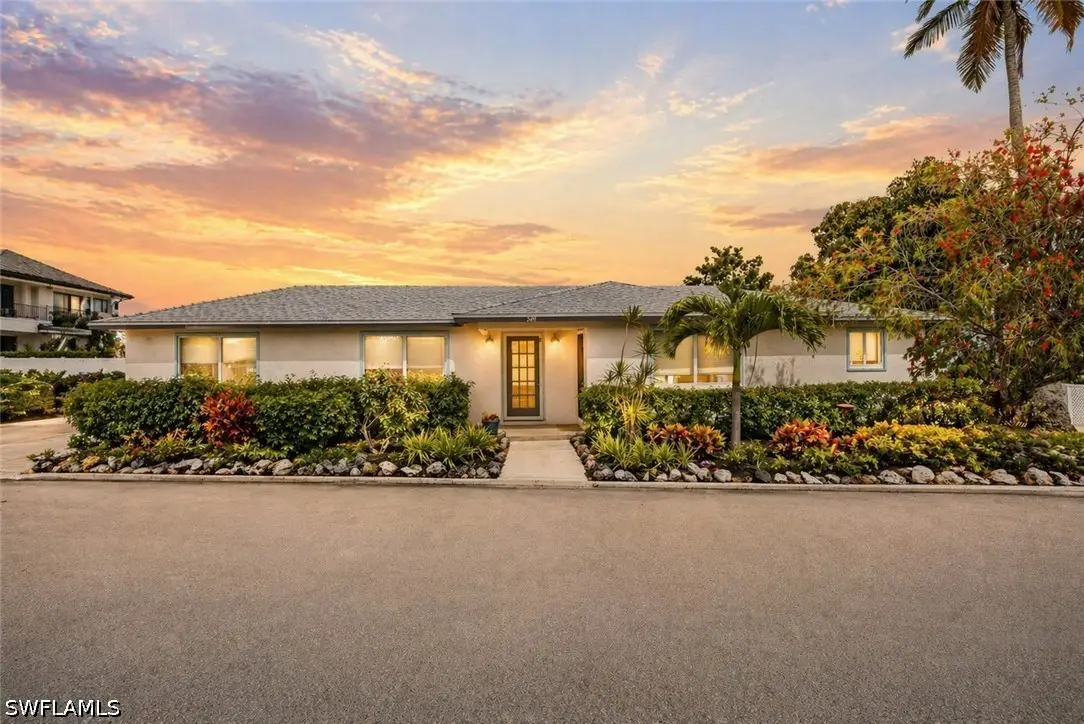 549 94th Avenue N, Naples, FL 34108 - #1