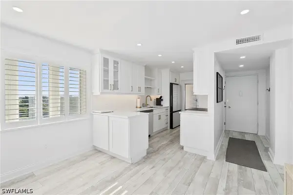 1300 Gulf Shore Boulevard N #703, Naples, FL 34102