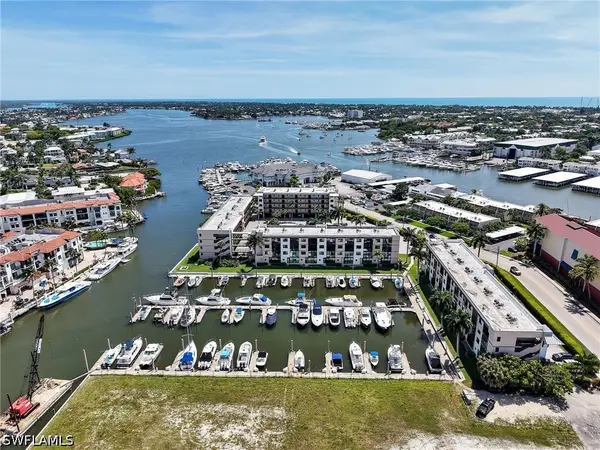 801 River Point Drive #203A, Naples, FL 34102