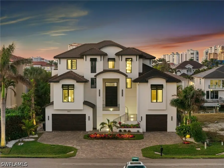 380 Trade Winds Avenue, Naples, FL 34108 - #2