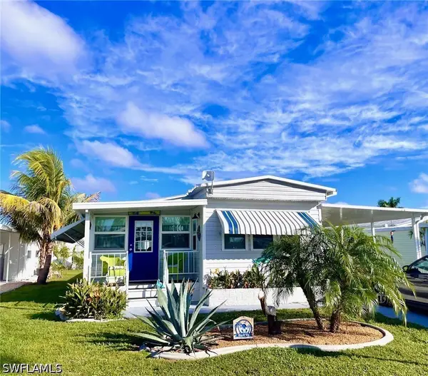 220 Derwent Boulevard, Fort Myers, FL 33908