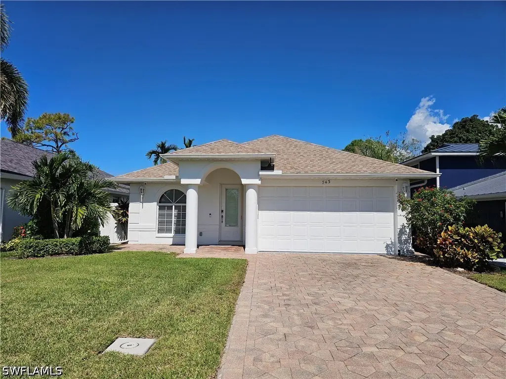 743 98th Avenue N, Naples, FL 34108 - #1