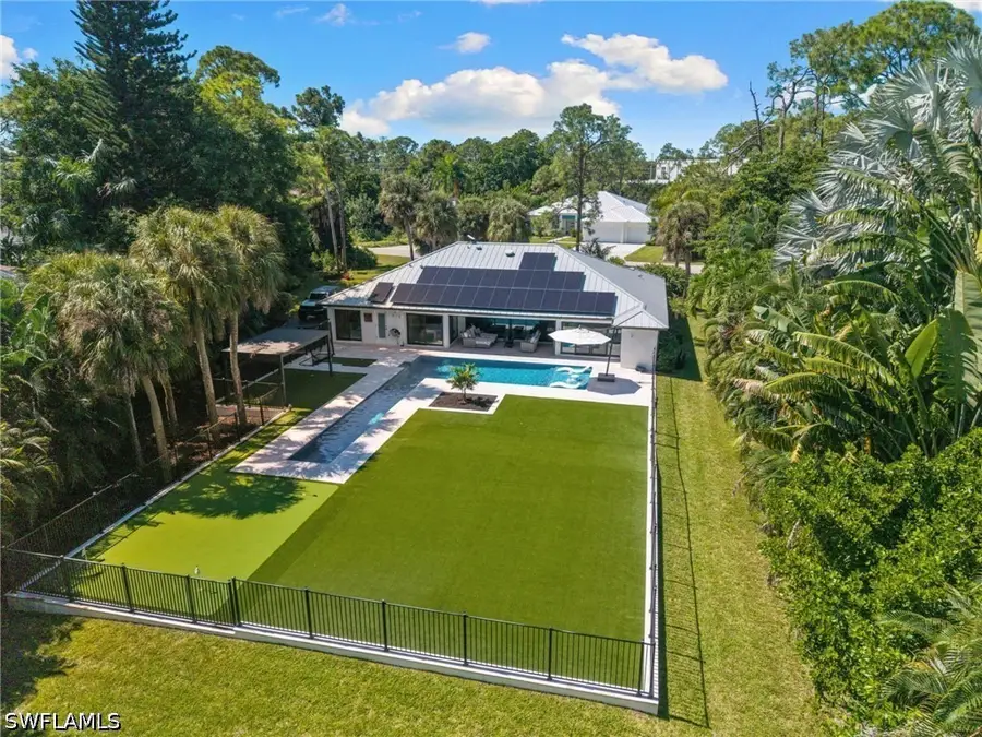 1806 Princess Court, Naples, FL 34110 - #3