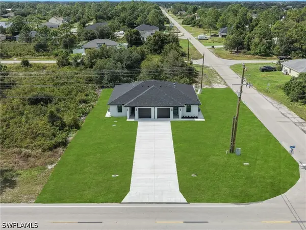 470 Bell Boulevard S, Lehigh Acres, FL 33974