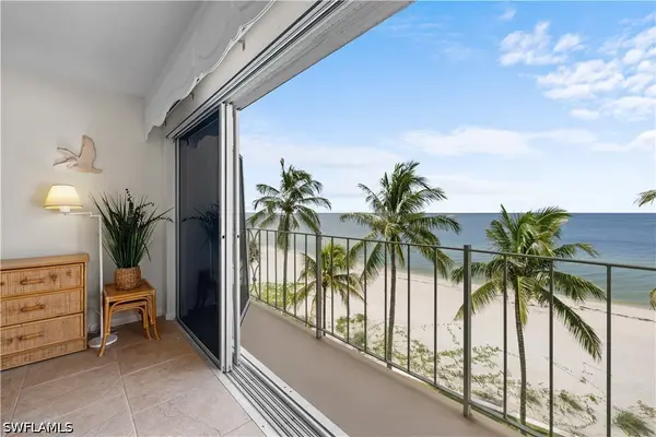 2011 Gulf Shore Boulevard N #44, Naples, FL 34102