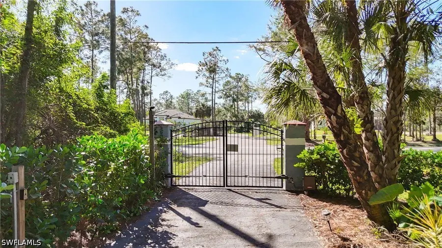 660 Everglades Boulevard S, Naples, FL 34117 - #3