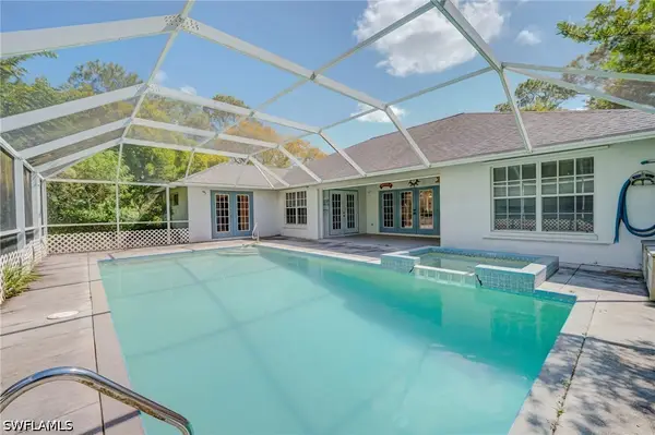 6255 Painted Leaf Lane, Naples, FL 34116