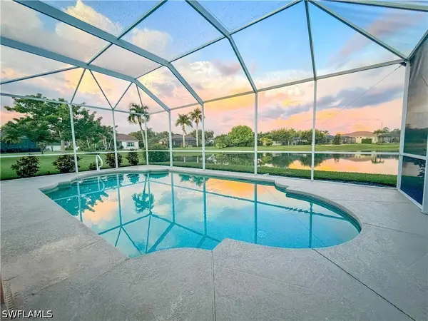 1033 Port Orange Way, Naples, FL 34120
