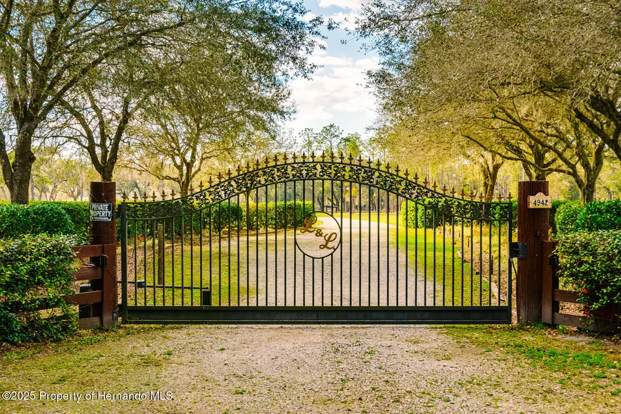 4942 Cr 300, Lake Panasoffkee, FL 33538 - Image #2