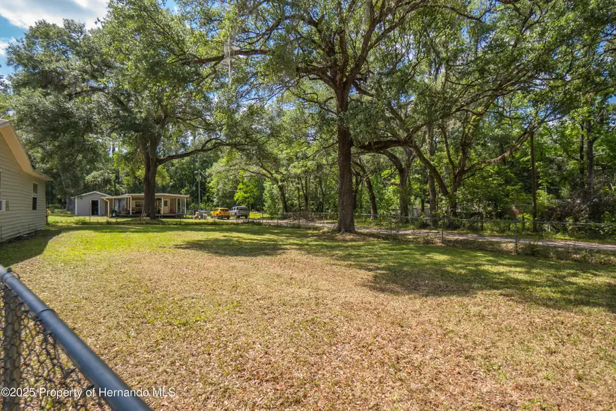 20496 Edwards Avenue, Brooksville, FL 34601 - Image #2