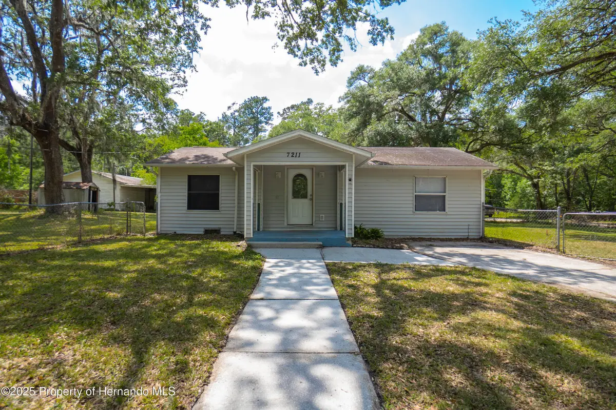 7211 Sunnyside Drive, Brooksville, FL 34601 - Image #1