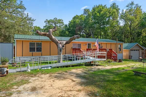 4388 County Road 692, Webster, FL 33597