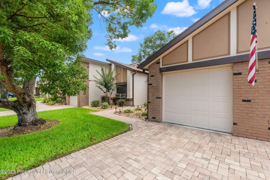 7512 Heather Walk Drive, Weeki Wachee, FL 34613 - Image #2