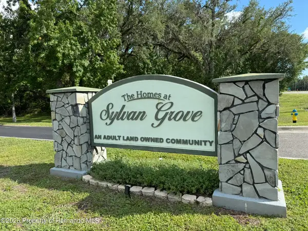 18035 Glen Raven Blvd Boulevard, Brooksville, FL 34604