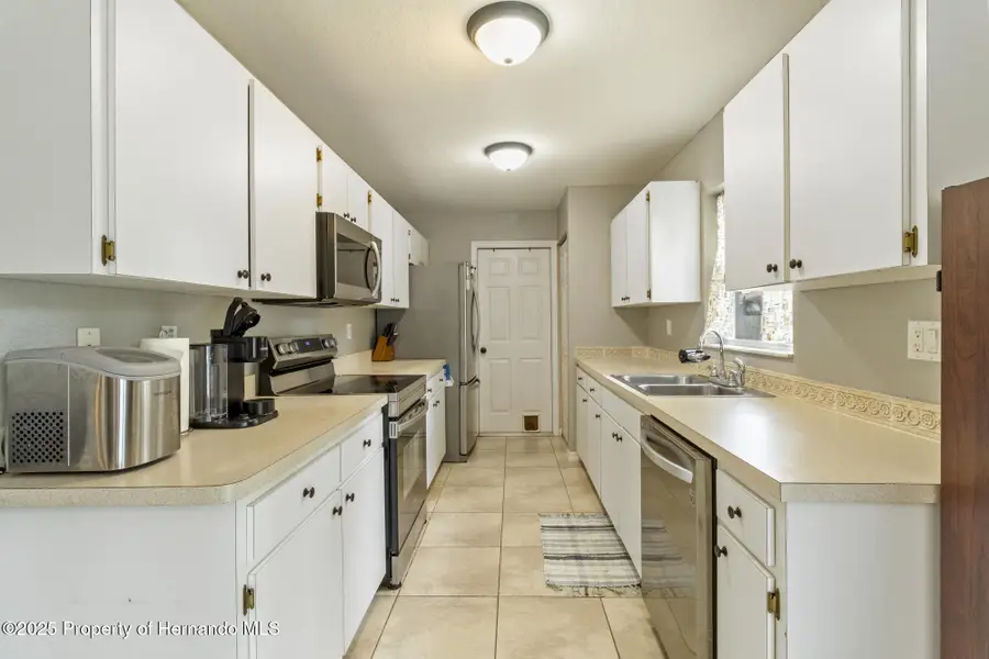 27286 Warner Avenue, Brooksville, FL 34602 - Image #3