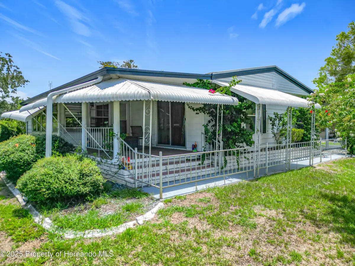 15786 Brookridge Boulevard, Brooksville, FL 34613 - Image #1