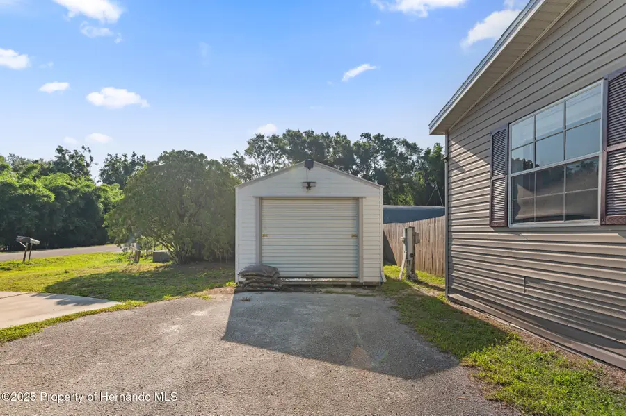 26438 Glenwood Drive, Wesley Chapel, FL 33544 - Image #3