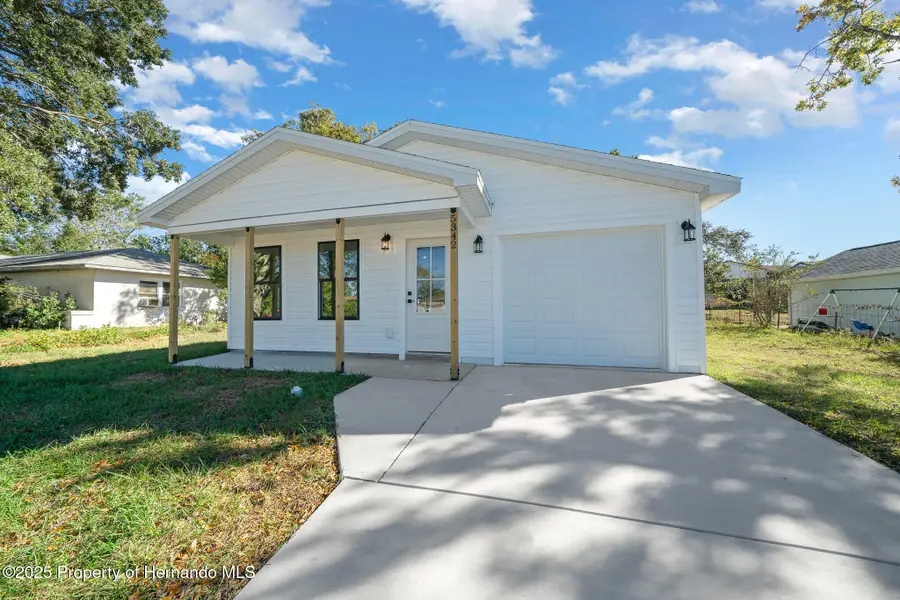 8980 Long Lake Avenue, Weeki Wachee, FL 34613 - Image #2