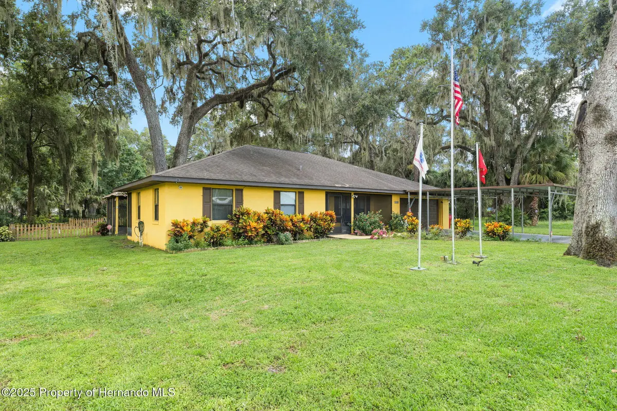 1251 Cr 436, Lake Panasoffkee, FL 33538 - #1
