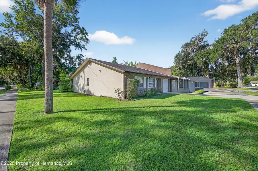 901 Kingsport Court, Holly Hill, FL 32117 - Image #2