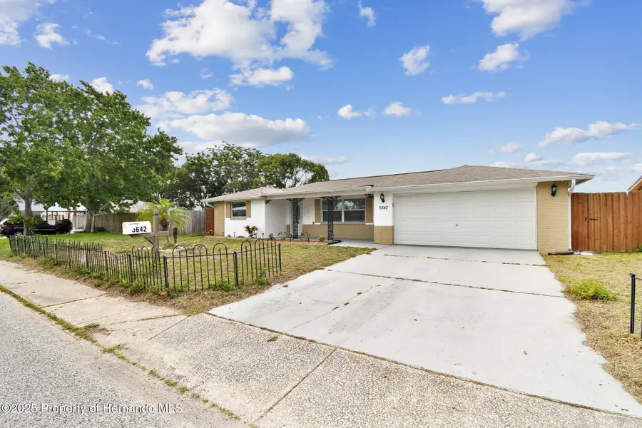 5642 Dove Drive, New Port Richey, FL 34652 - Image #2