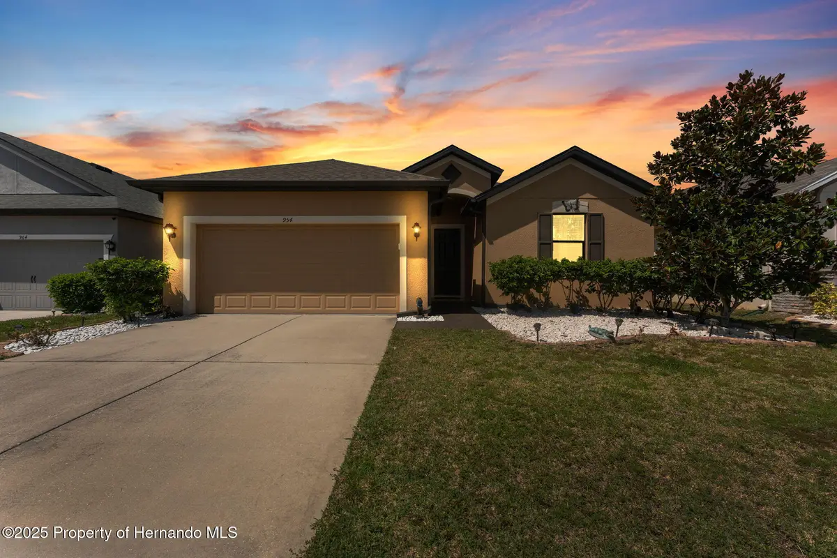 954 Old Windsor Way Way, Spring Hill, FL 34609 - Image #1