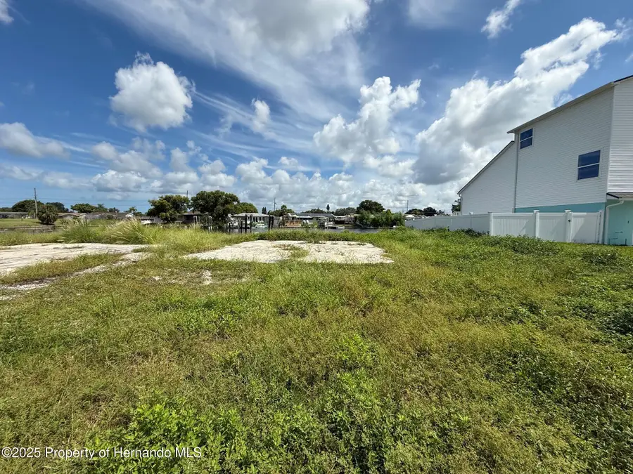 5247 Boardwalk Street, Holiday, FL 34690 - Image #2