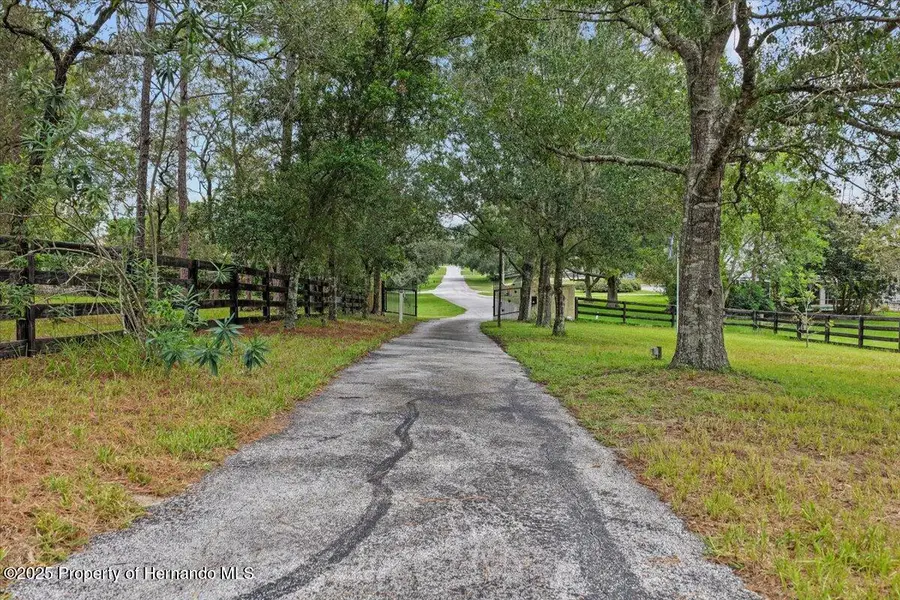 470 Fay Avenue, Spring Hill, FL 34609 - Image #3