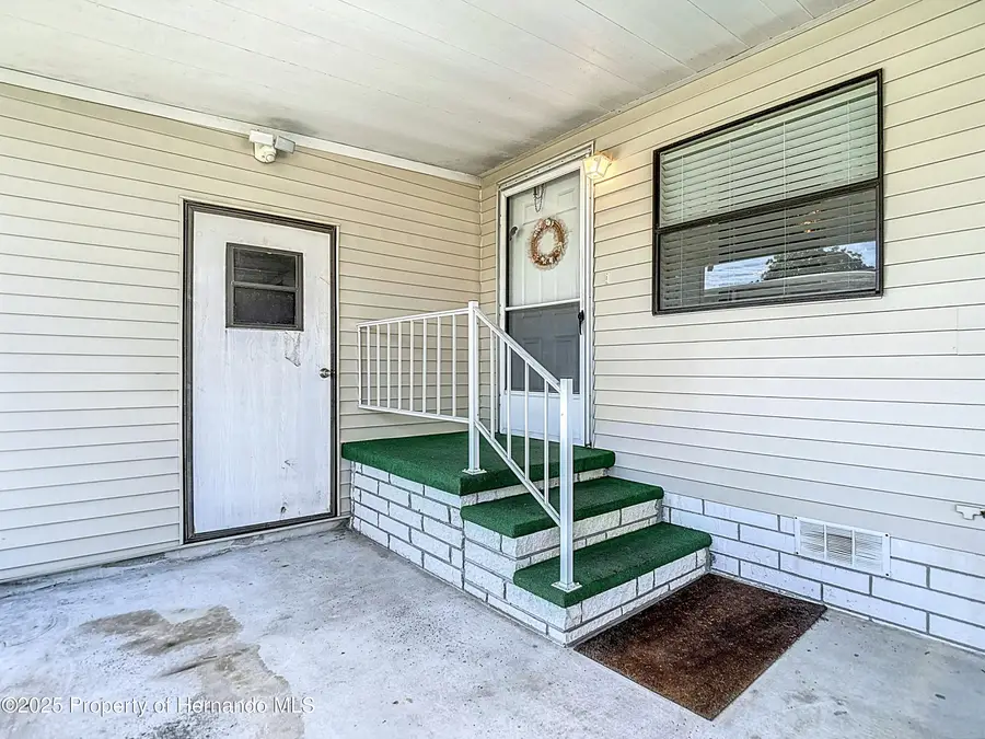 14761 Rialto Avenue, Brooksville, FL 34613 - Image #2